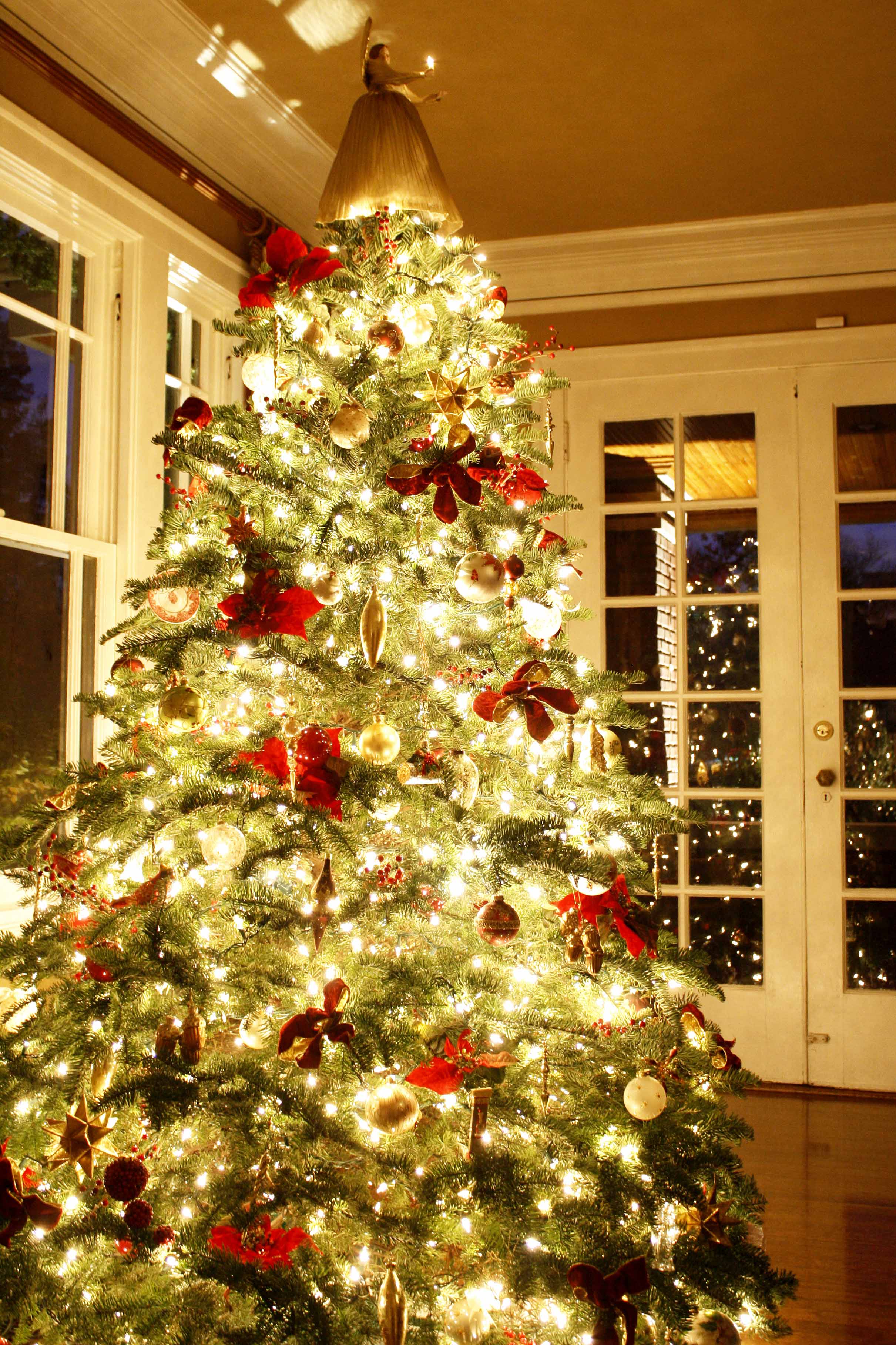 dokonalý vianočný stromček s Led reťazou